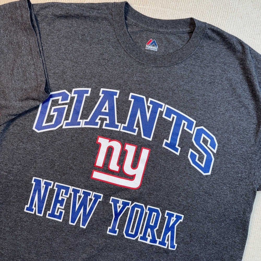 Majestic New York Giants T-Shirt Mens‎ Large Gray NFL Graphic Short Sleeve Tee